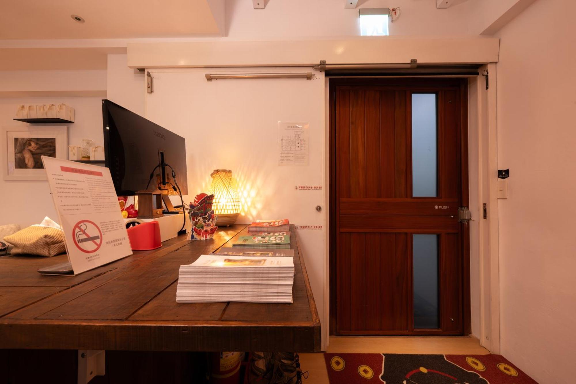 Cat Tail Pocket Inn ไทเป ภายนอก รูปภาพ