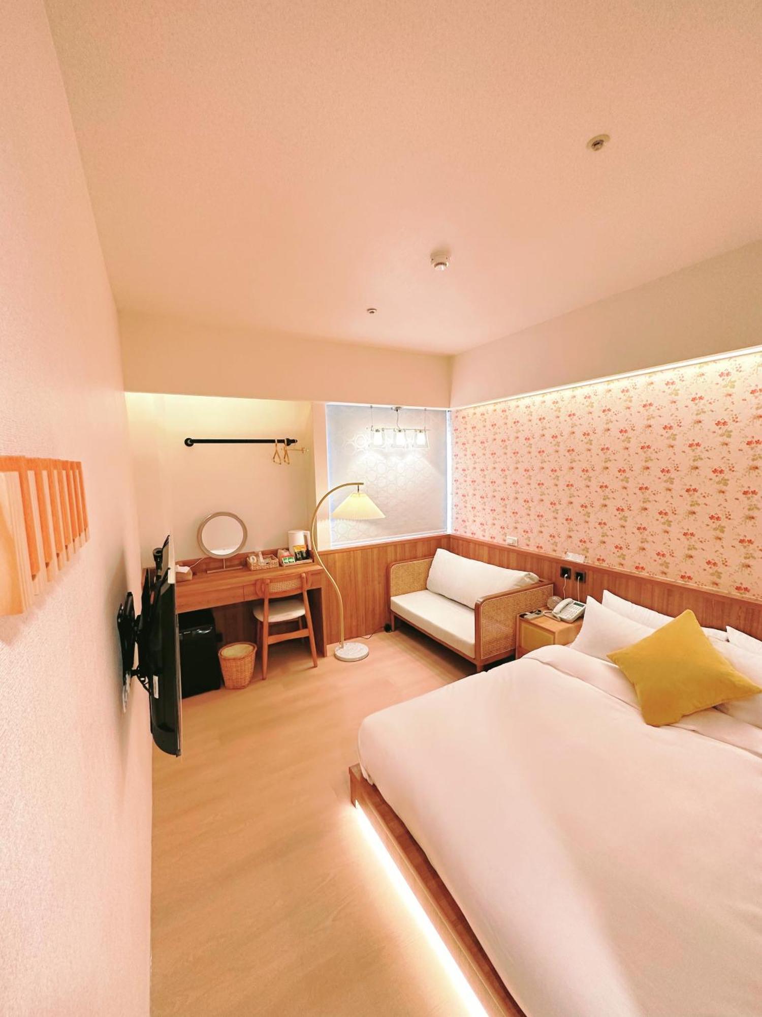 Cat Tail Pocket Inn ไทเป ภายนอก รูปภาพ