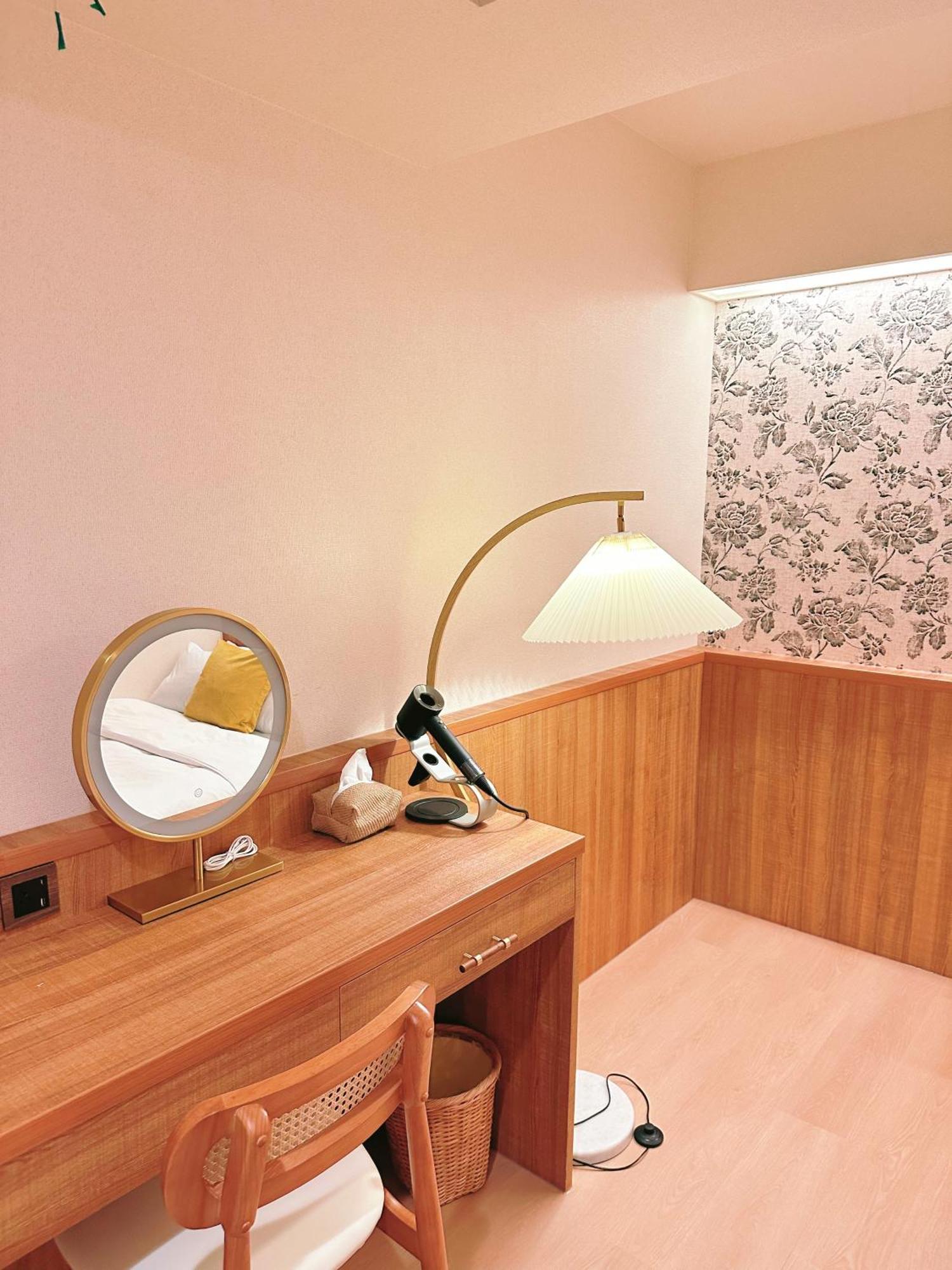 Cat Tail Pocket Inn ไทเป ภายนอก รูปภาพ